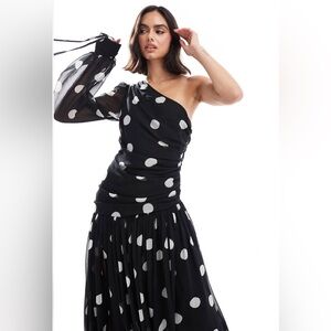 Elegant Black and White Polka Dot One-Shoulder Dress